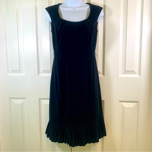 White House Black Market Perfect‎ LBD Size 00 EUC Missing Original Belt - Picture 1 of 11
